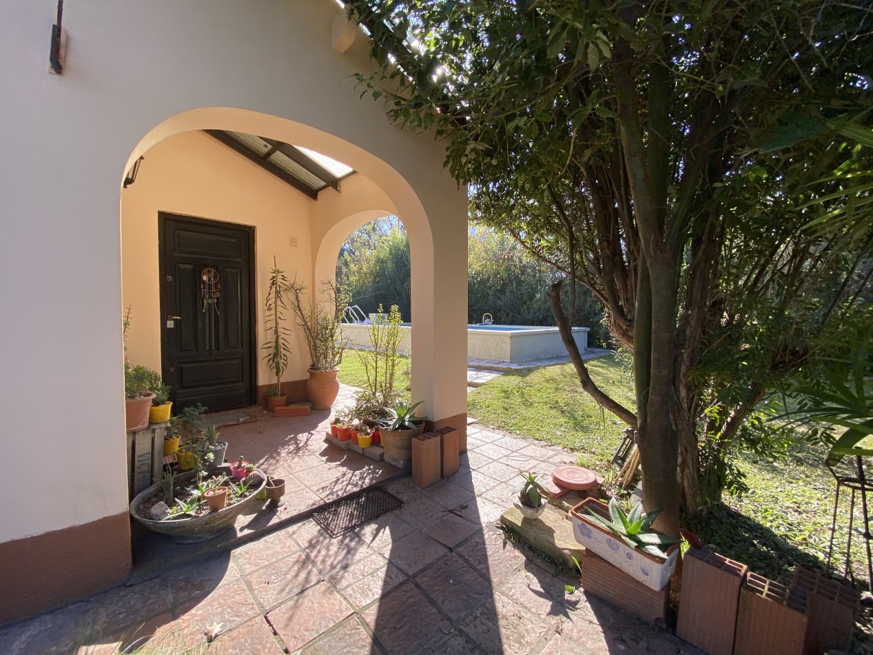 CASA 5 AMBIENTES C/ PISCINA PARRILLA Y QUINCHO PROXIMO A ACCESO PRINCIPAL R8 , LA LONJA ,PILAR BARRIO ABIERTO CON VIGILANCIA ROBLES DEL MONARCA - 