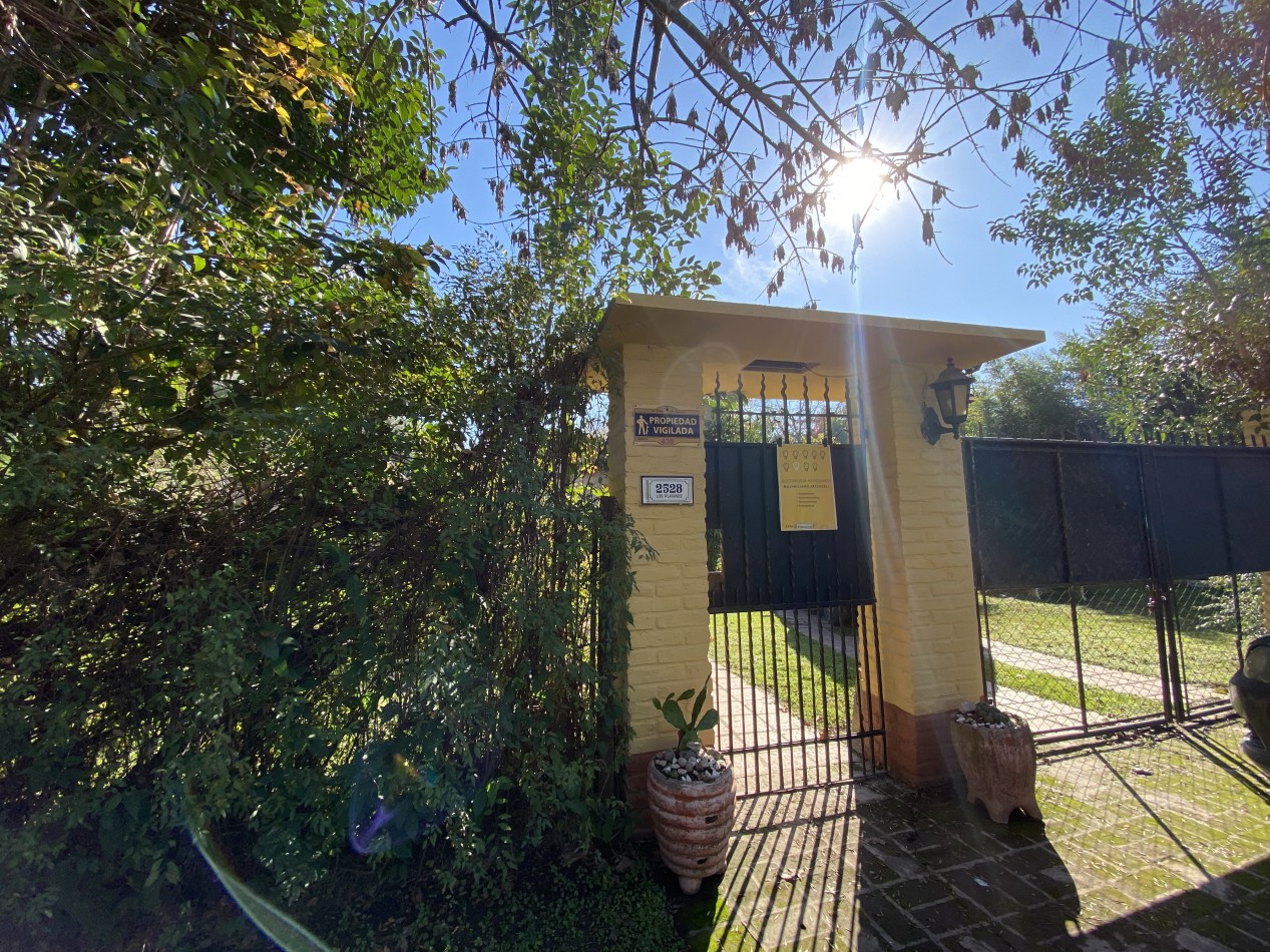 CASA 5 AMBIENTES C/ PISCINA PARRILLA Y QUINCHO PROXIMO A ACCESO PRINCIPAL R8 , LA LONJA ,PILAR BARRIO ABIERTO CON VIGILANCIA ROBLES DEL MONARCA - 