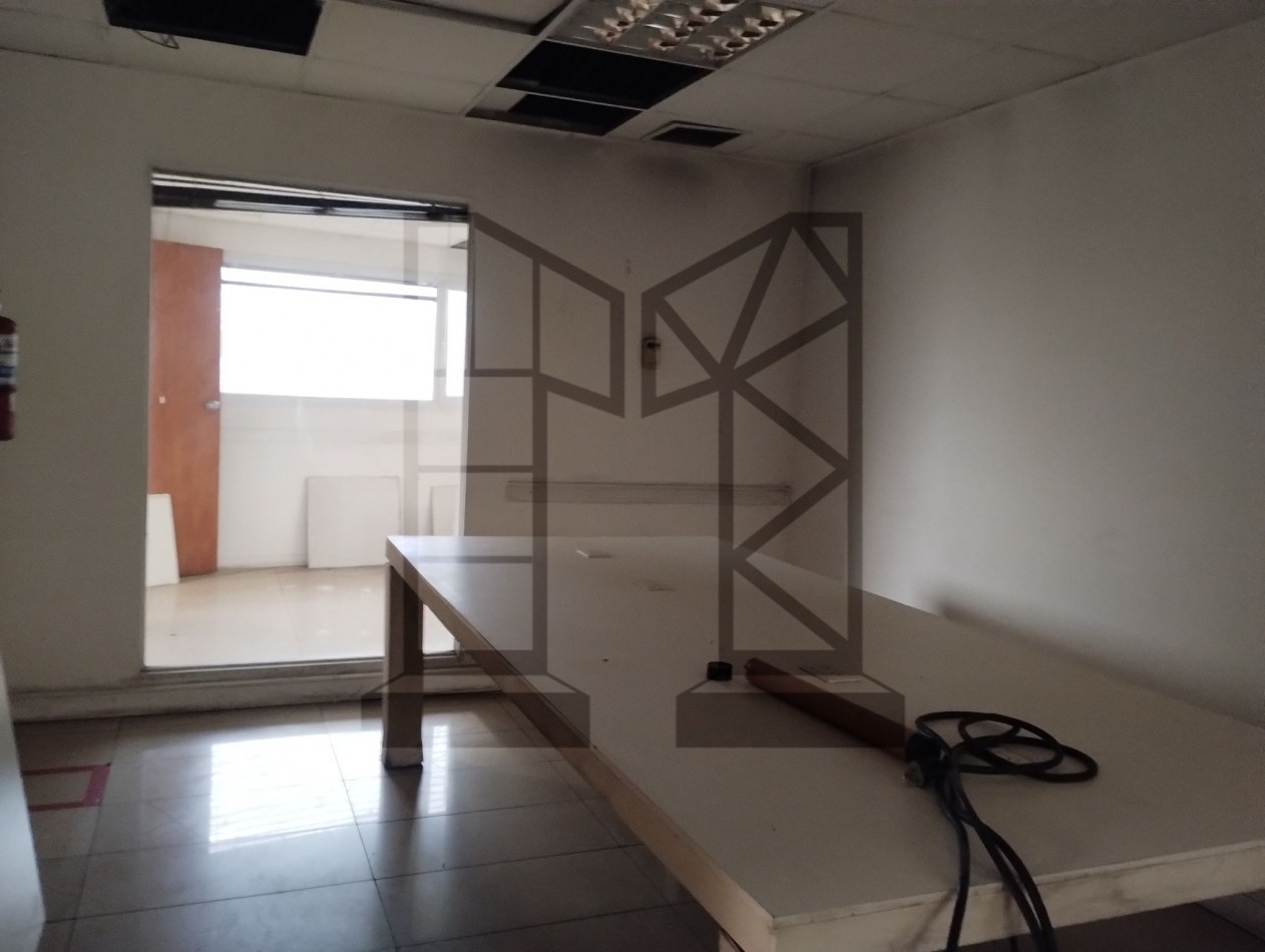 Galpon de 2350 m2 sobre Ruta 25 Villa Rosa - a metros ramal Pilar