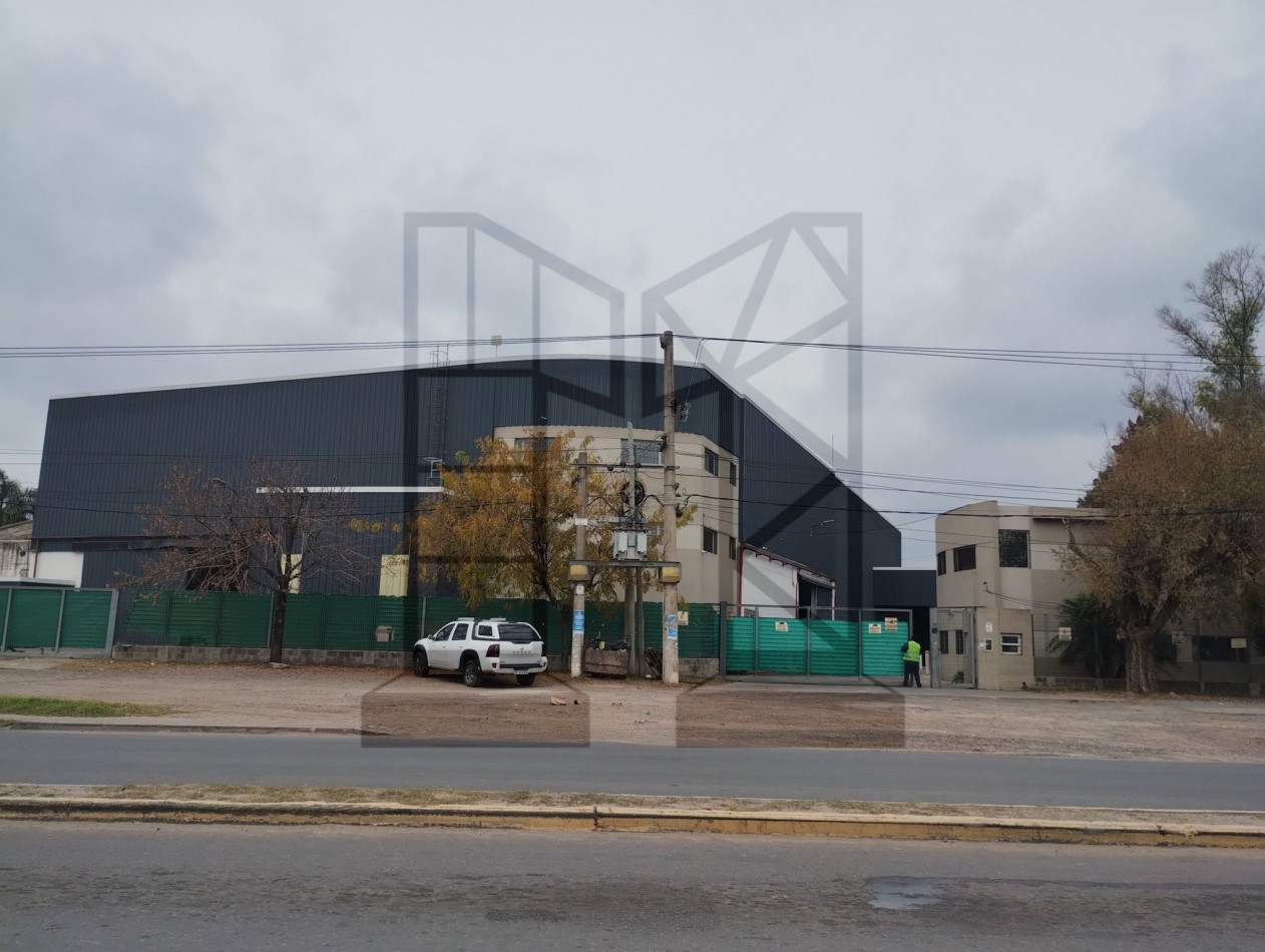 Galpon de 2350 m2 sobre Ruta 25 Villa Rosa - a metros ramal Pilar