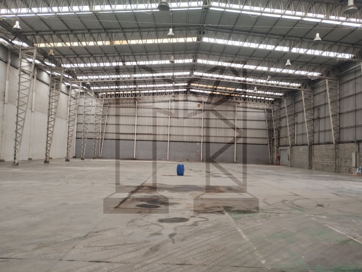 Galpon de 2350 m2 sobre Ruta 25 Villa Rosa - a metros ramal Pilar