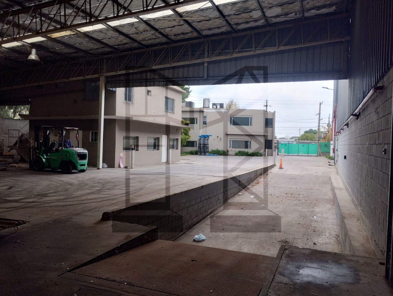 Galpon de 2350 m2 sobre Ruta 25 Villa Rosa - a metros ramal Pilar