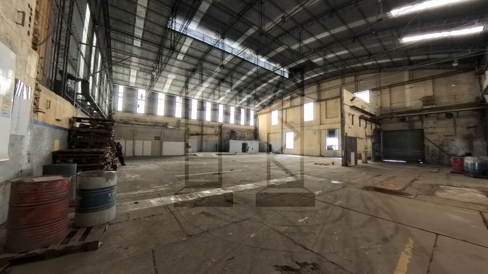 Galpon de 1600 m2 en Villa Lynch - San MArtin - Zona Industrial
