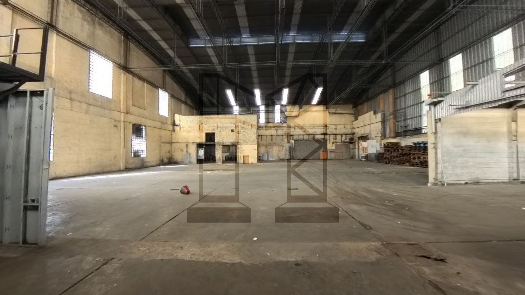 Galpon de 1600 m2 en Villa Lynch - San MArtin - Zona Industrial