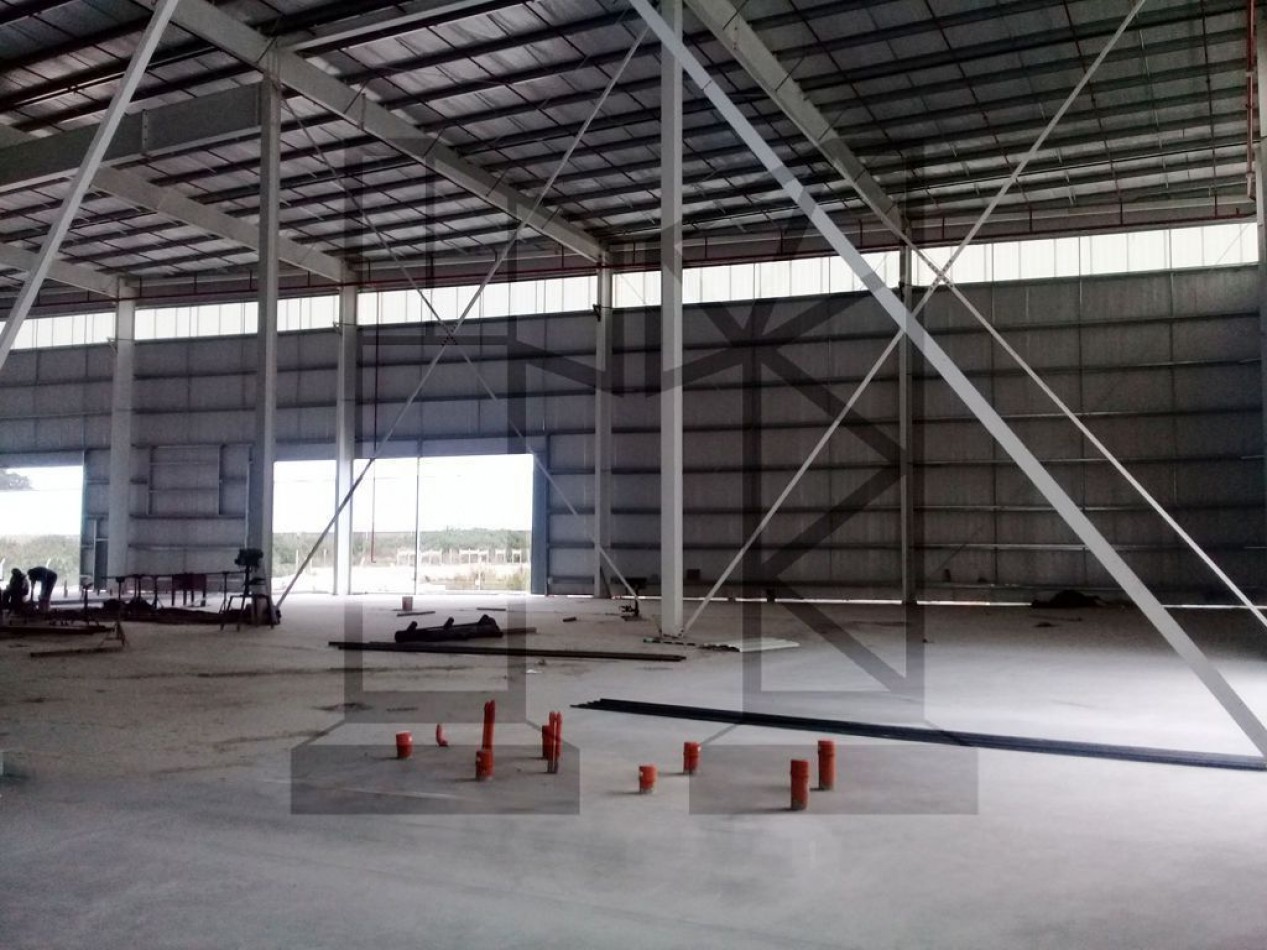 Galpon de 570 m2 dentro de predio con seguridad financiado - Venta en Pozo!