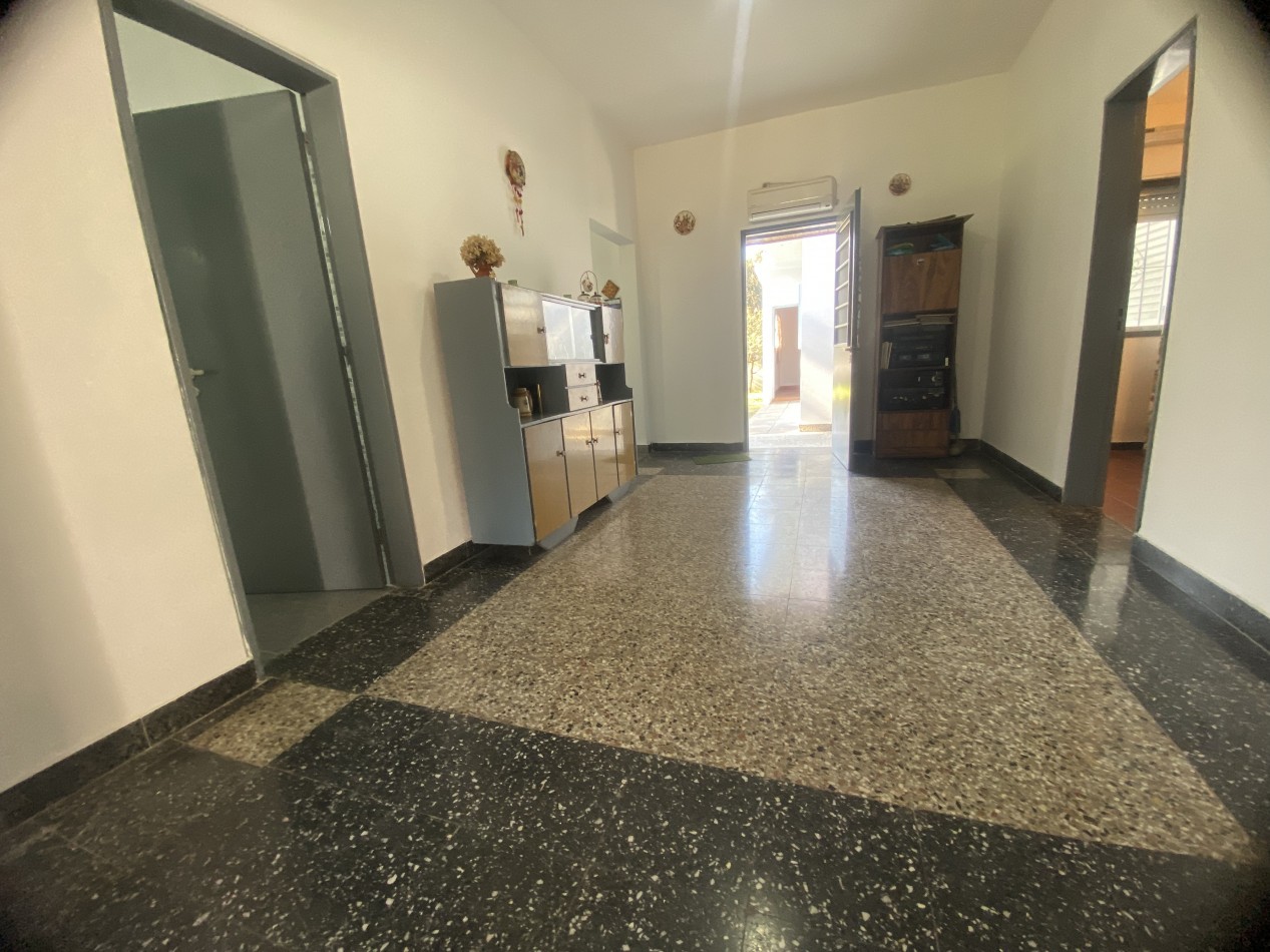 Casa Quinta 5 Ambientes con Piscina  sobre 3 Lotes - Oportunidad Permuta - Consulte Financiacion y opciones de venta  - Apto Credito - 