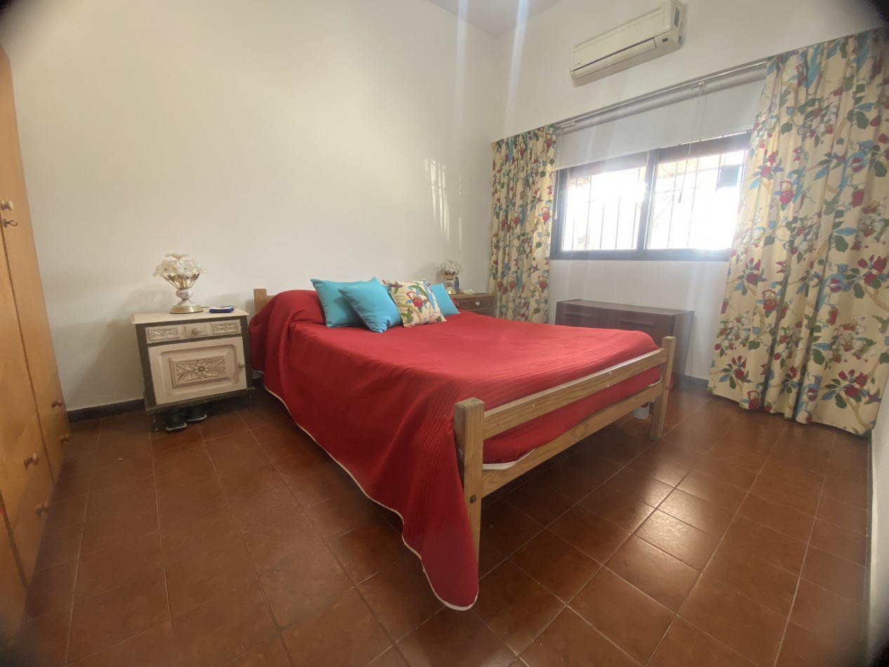 Casa Quinta 5 Ambientes con Piscina  sobre 3 Lotes - Oportunidad Permuta - Consulte Financiacion y opciones de venta  - Apto Credito - 