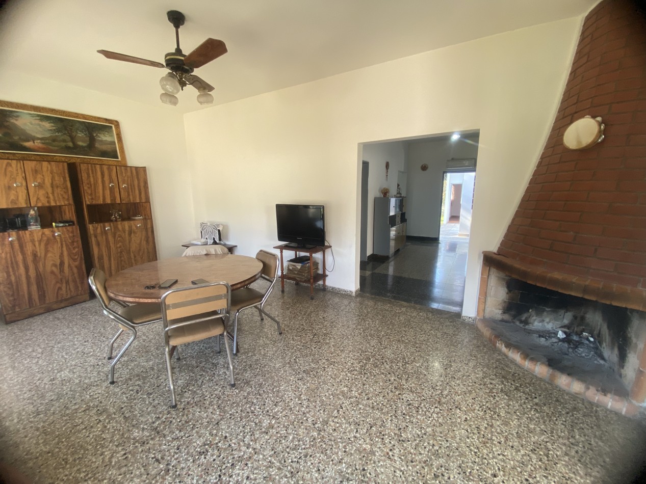 Casa Quinta 5 Ambientes con Piscina  sobre 3 Lotes - Oportunidad Permuta - Consulte Financiacion y opciones de venta  - Apto Credito - 
