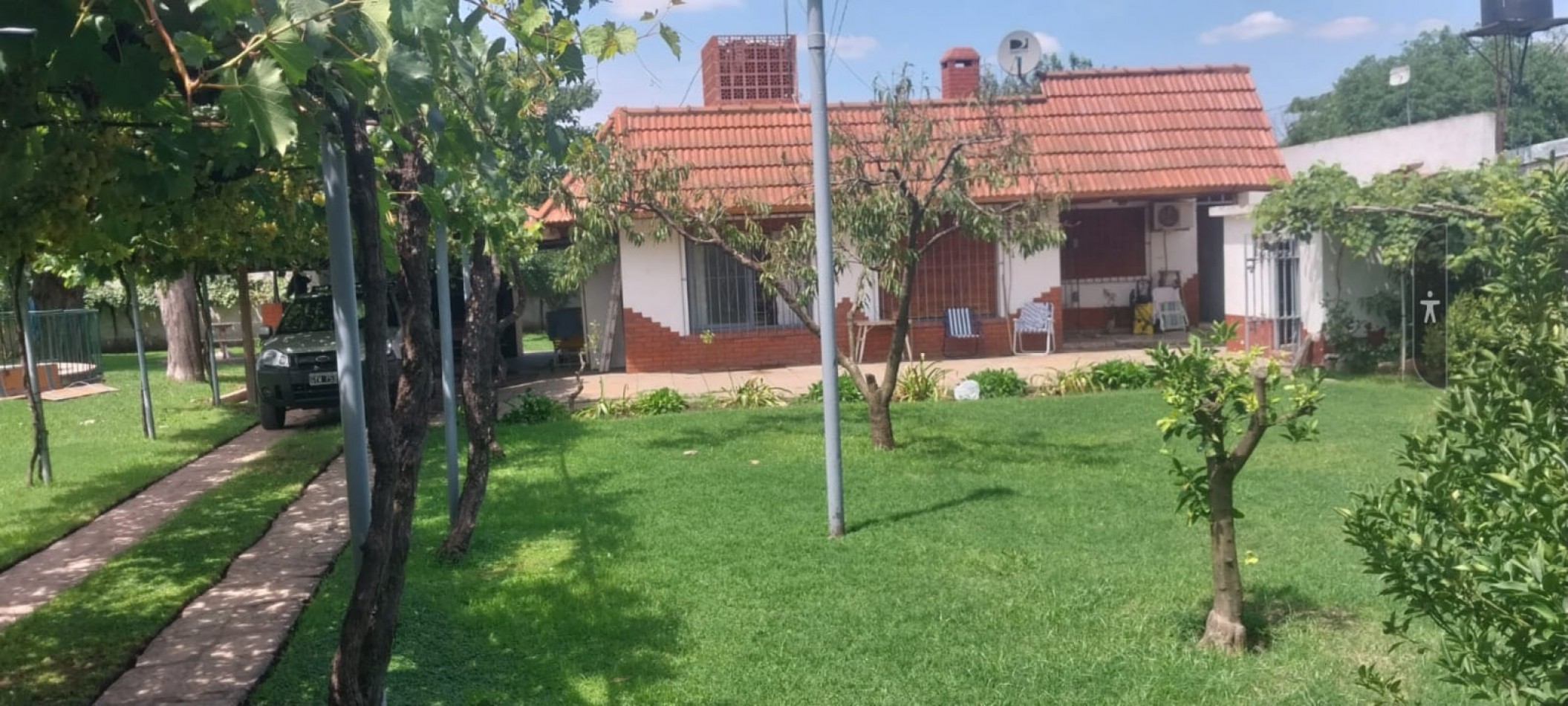 Casa Quinta 5 Ambientes con Piscina  sobre 3 Lotes - Oportunidad Permuta - Consulte Financiacion y opciones de venta  - Apto Credito - 
