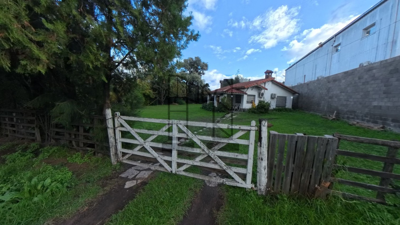 Terreno De 1435 M2 En Area De Promocion El Triangulo