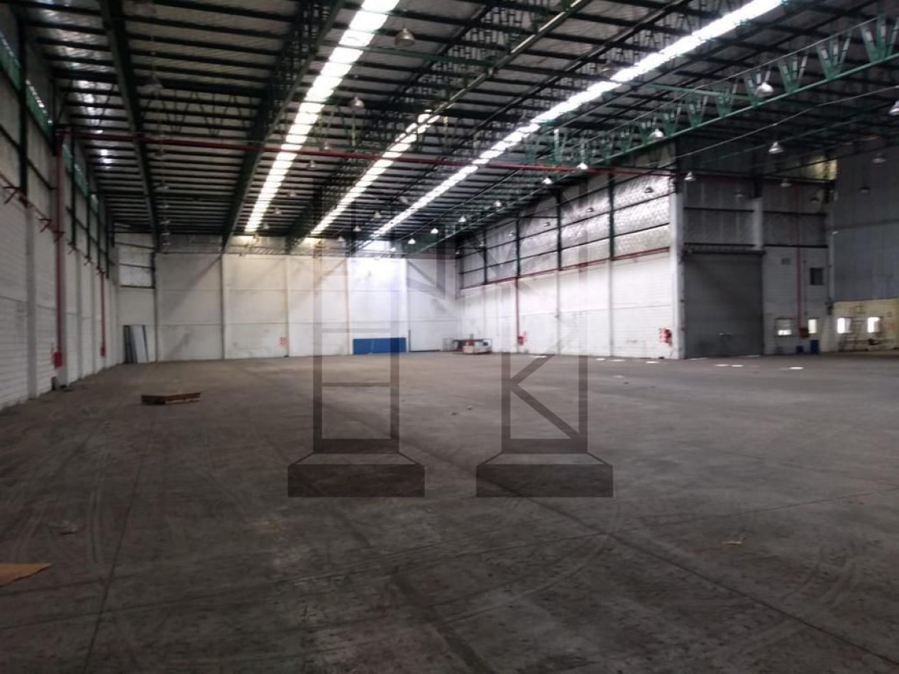 Galpon De 4200 M2 En Hurlingham, Ideal Logistica.