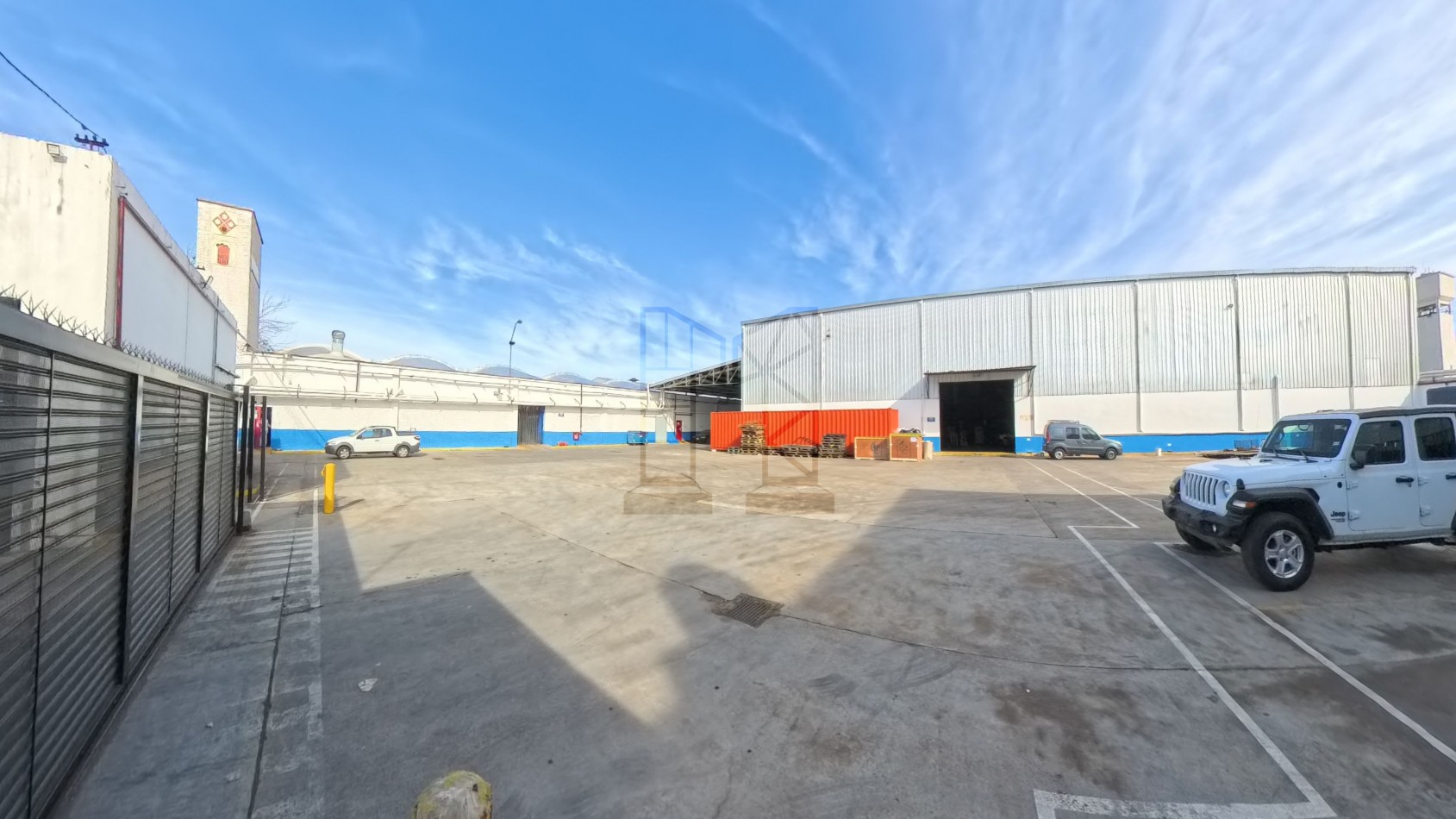 Galpon De 3850 M2 En Munro - Predio Cerrado Con Dos Naves