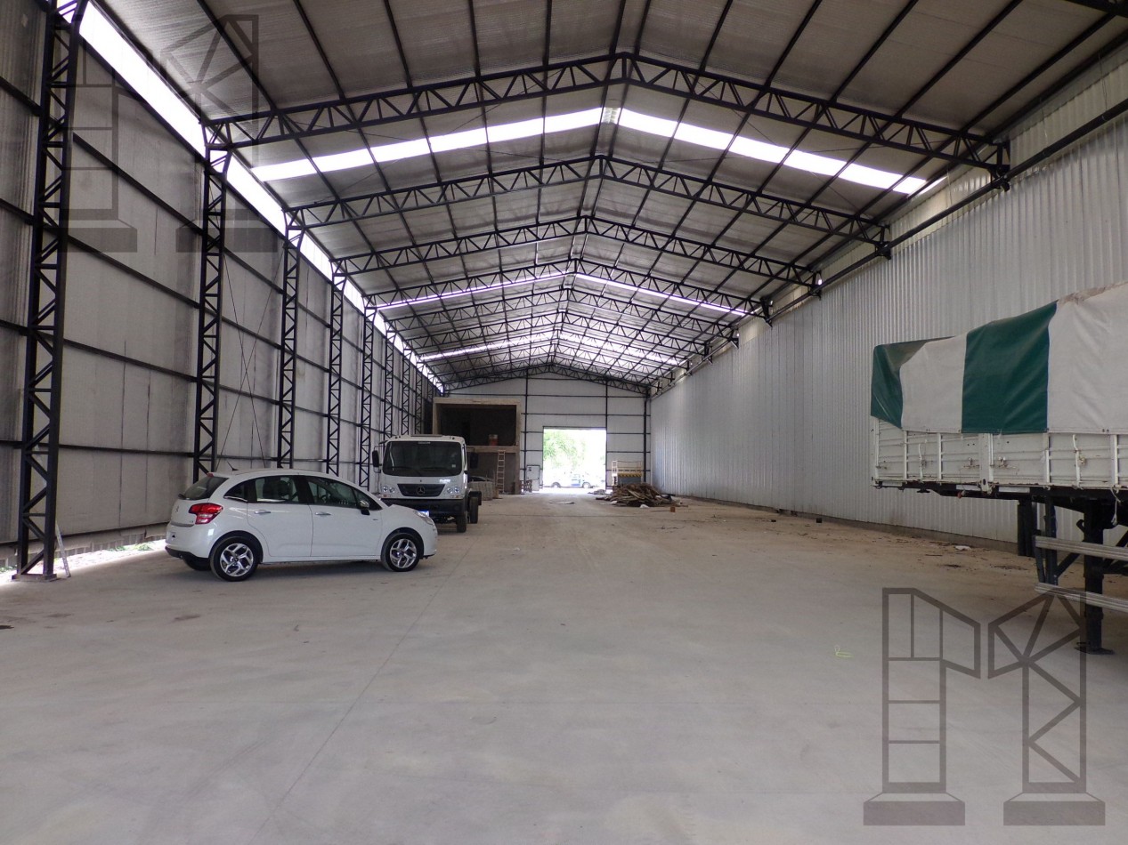 Galpon De 1300 m2 En Moreno - Parque industrial - Camino Del Buenayre Y Acc. Oeste