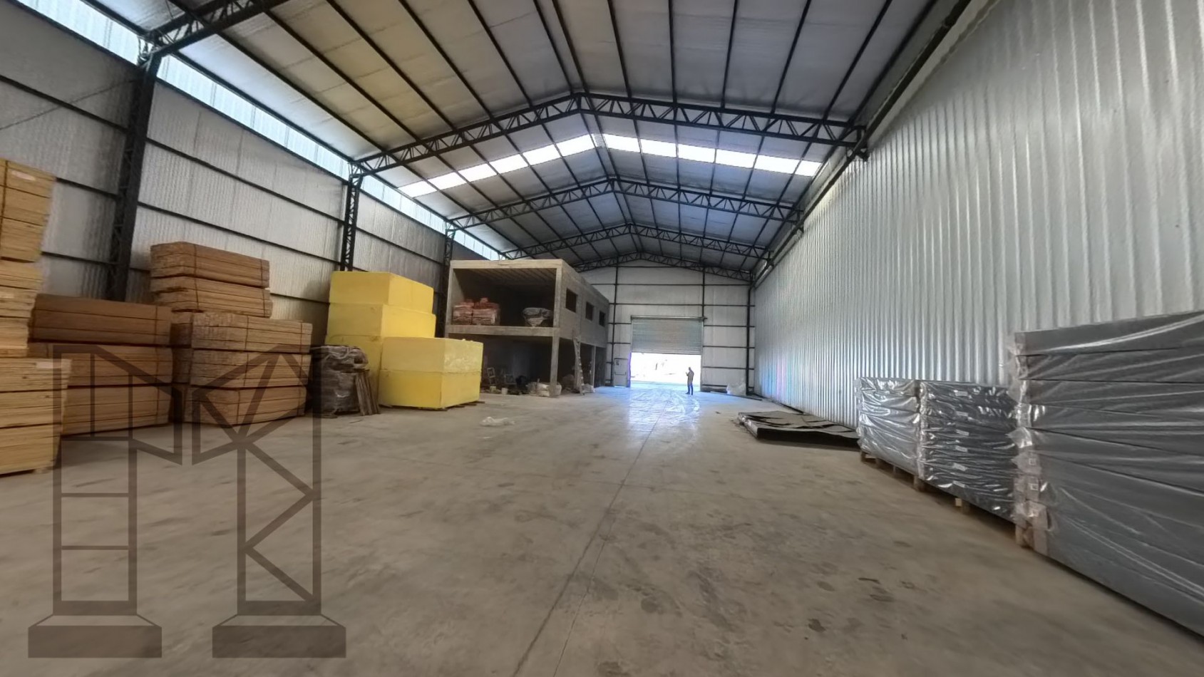 Galpon De 1300 m2 En Moreno - Parque industrial - Camino Del Buenayre Y Acc. Oeste