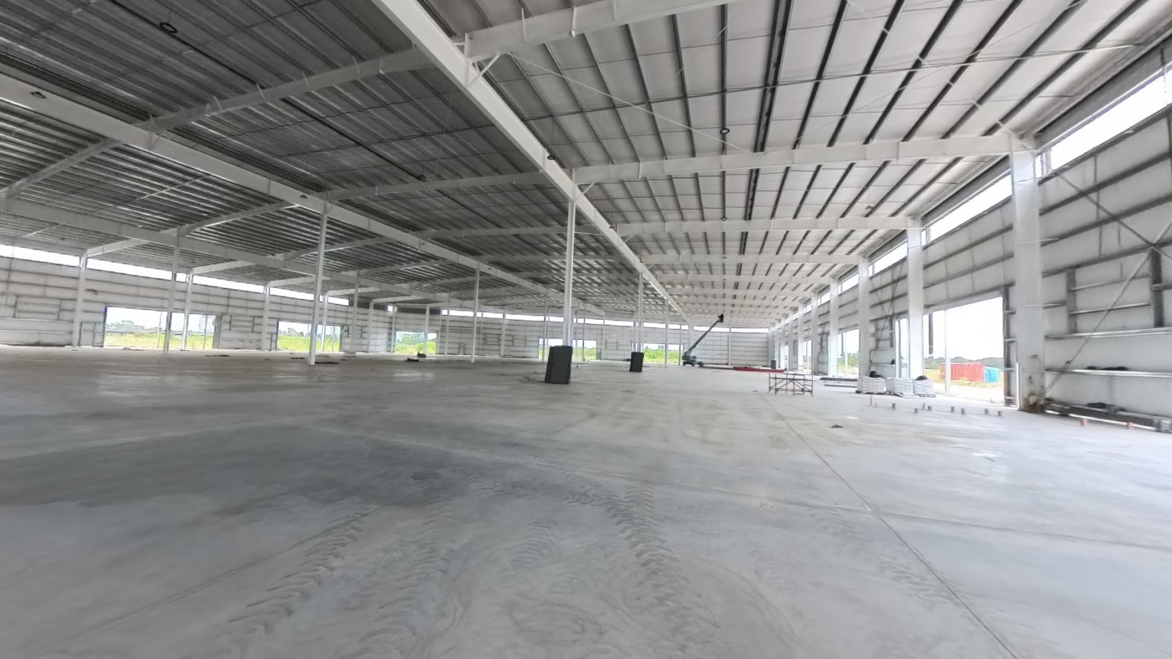 Galpon de 841 m2 dentro de predio cerrado San Martin a estrenar - Panamericana y Cam. del Buen Ayre 