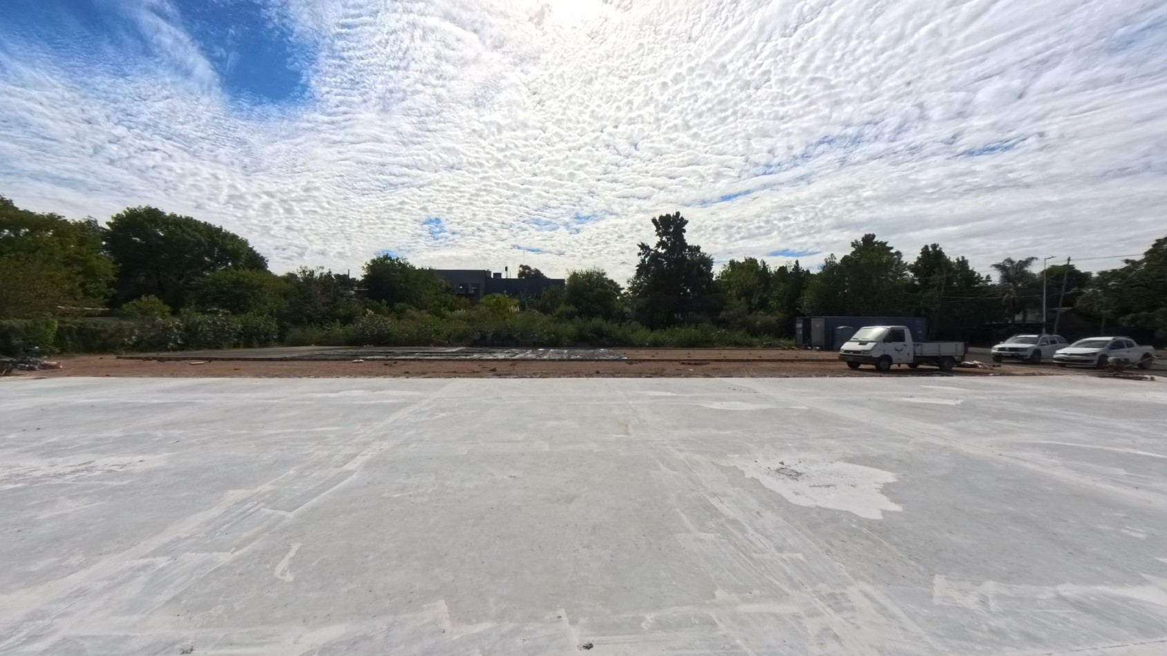 Galpon de 2000 sobre Terreno De 3200 M2 En Area De Promocion El Triangulo - Malvinas