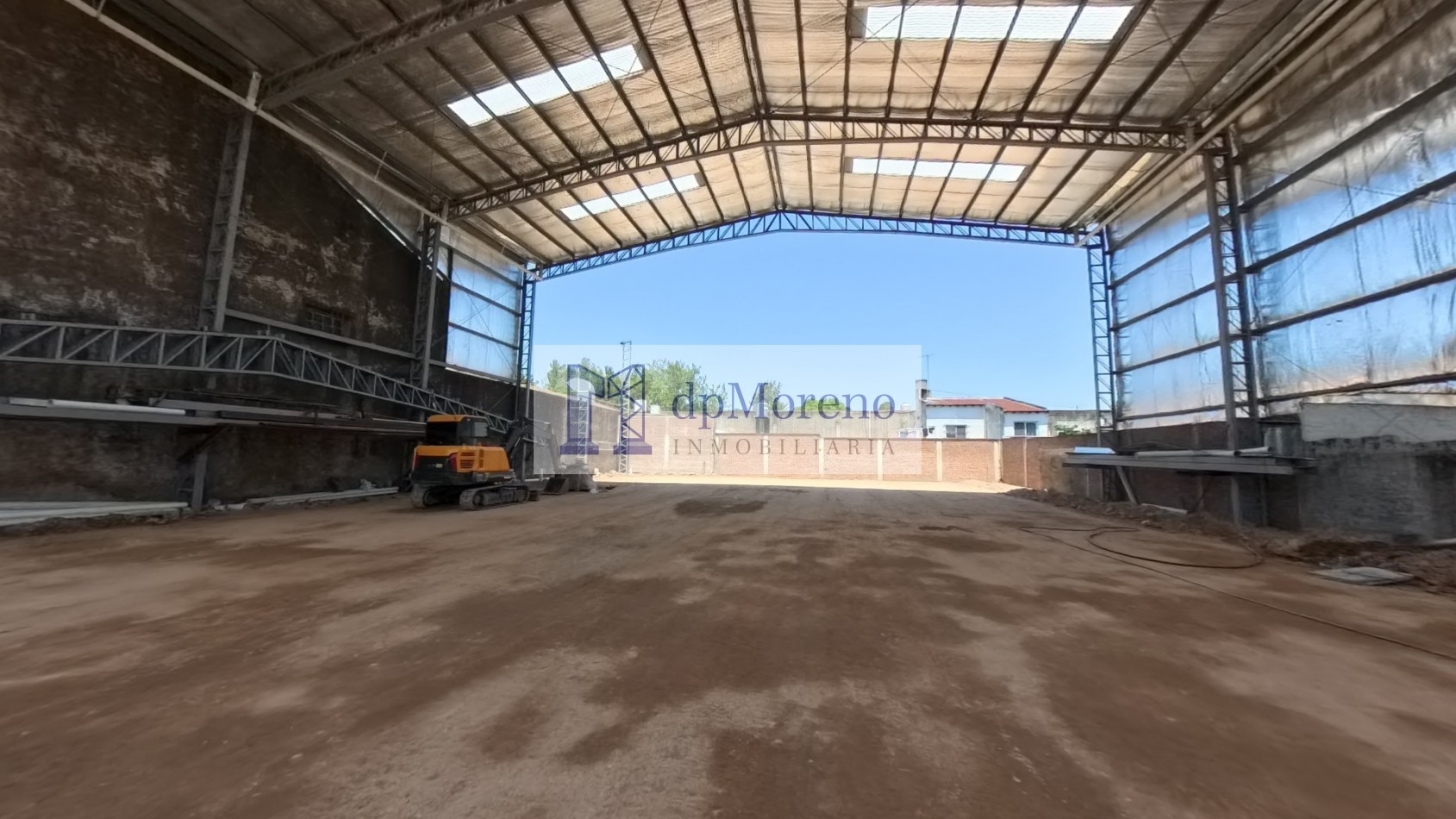 Galpon de 700 m2 en Bella Vista zona Industrial a metros Ruta 8