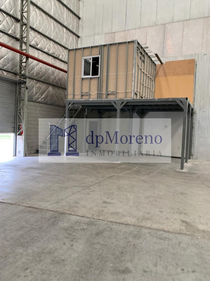 Galpon de 1500 m2 en Pacheco dentro de predio industrial sobre Panamericana y Ruta 197