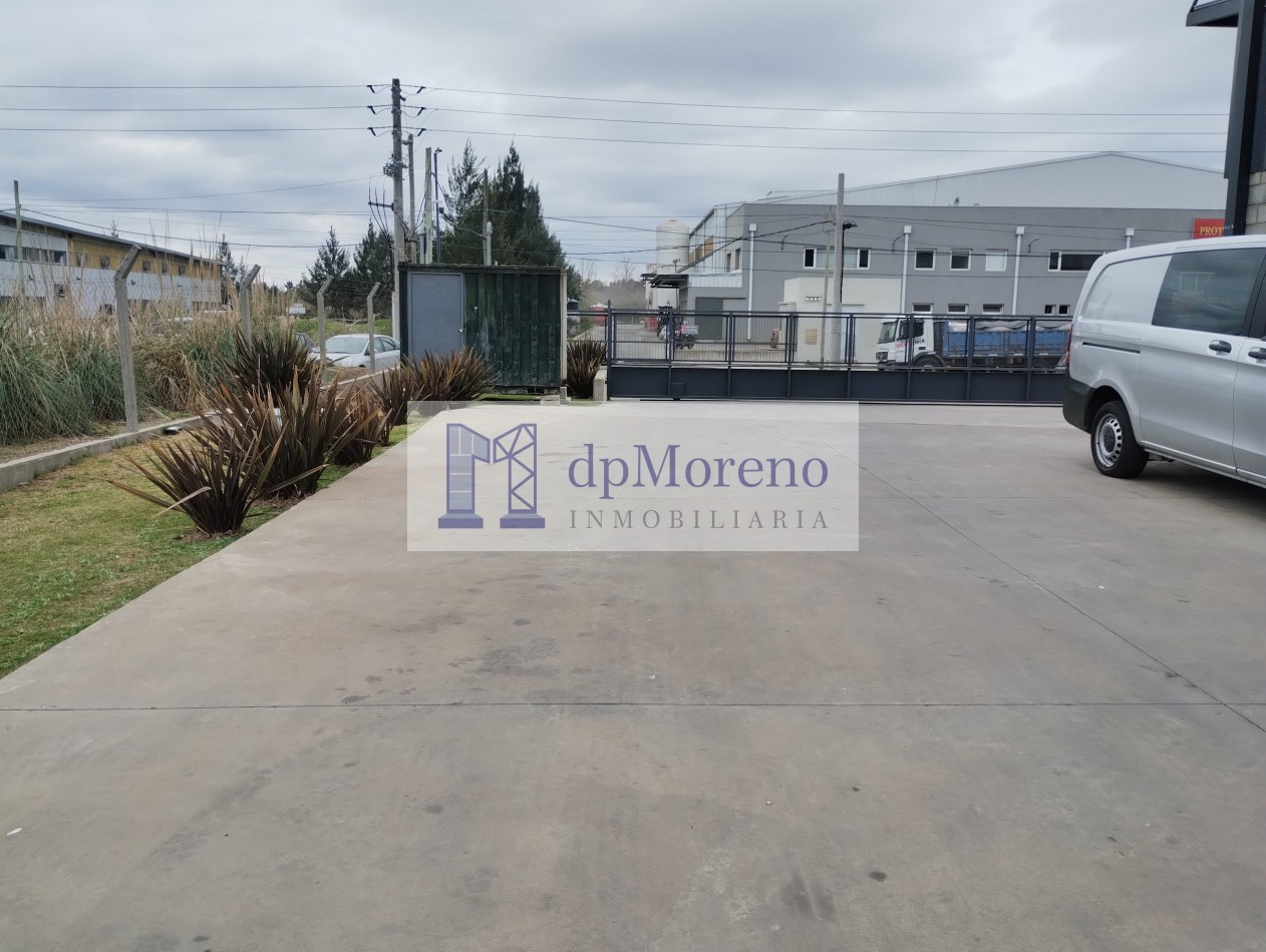 Galpon de 1620 m2 dentro de Parque Industrial de Tigre