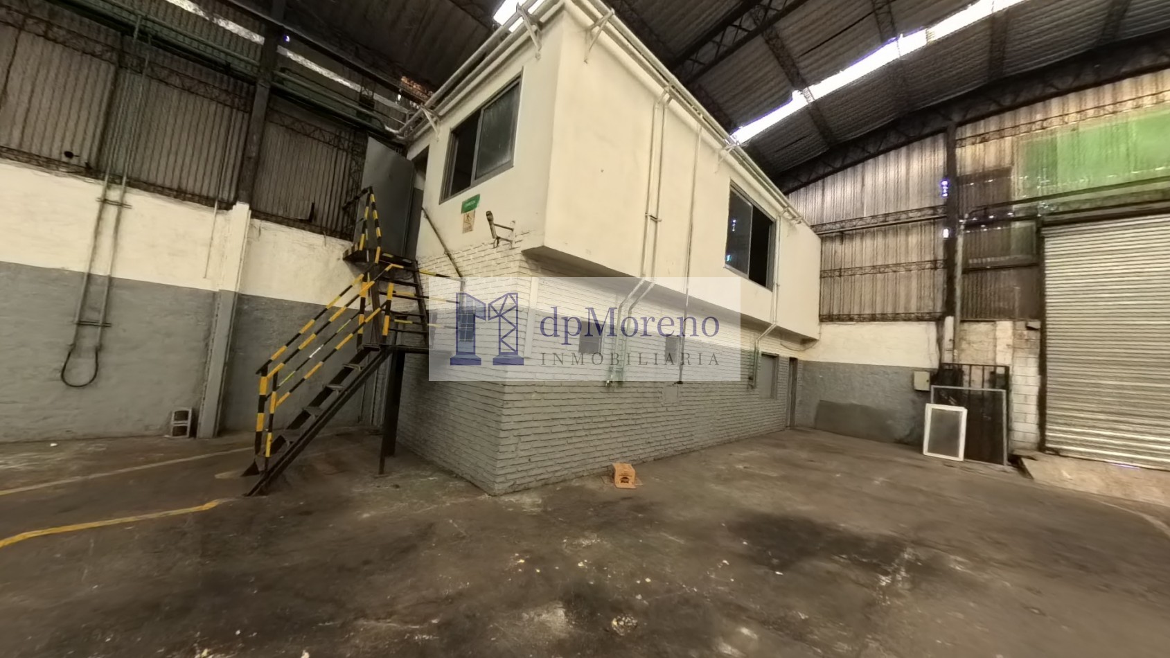 Galpon de 2200 m2 sobre Avenida en Pacheco a metros de 197