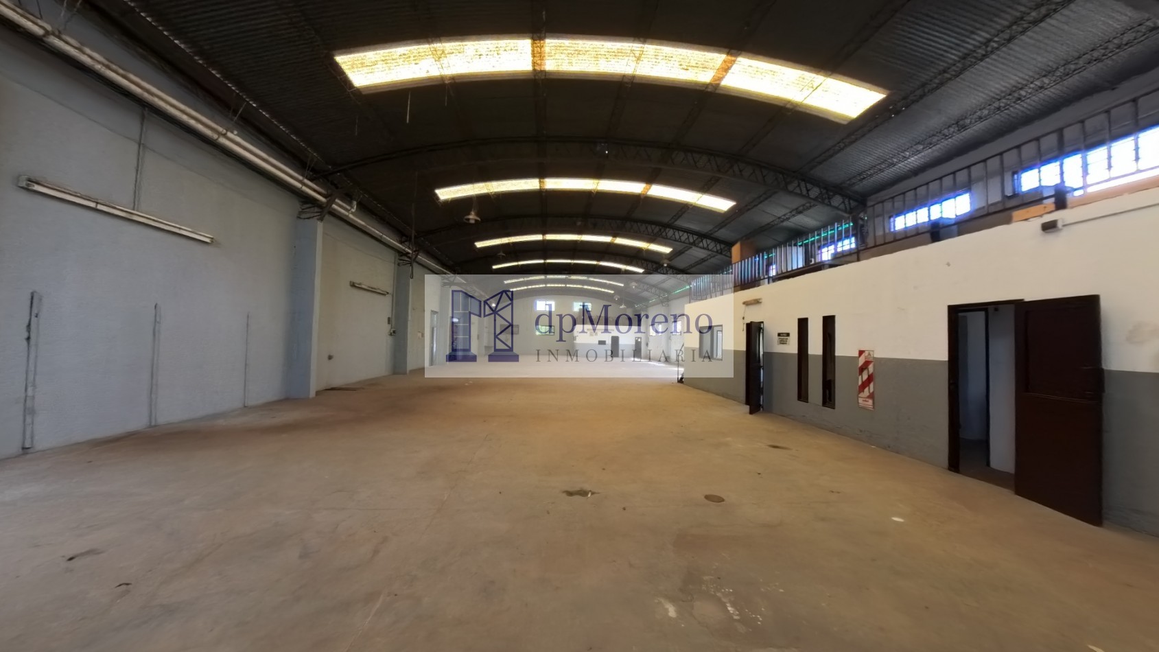 Galpon de 600 m2 en zona industrial a 5 min. de Panamericana y a mts de 197