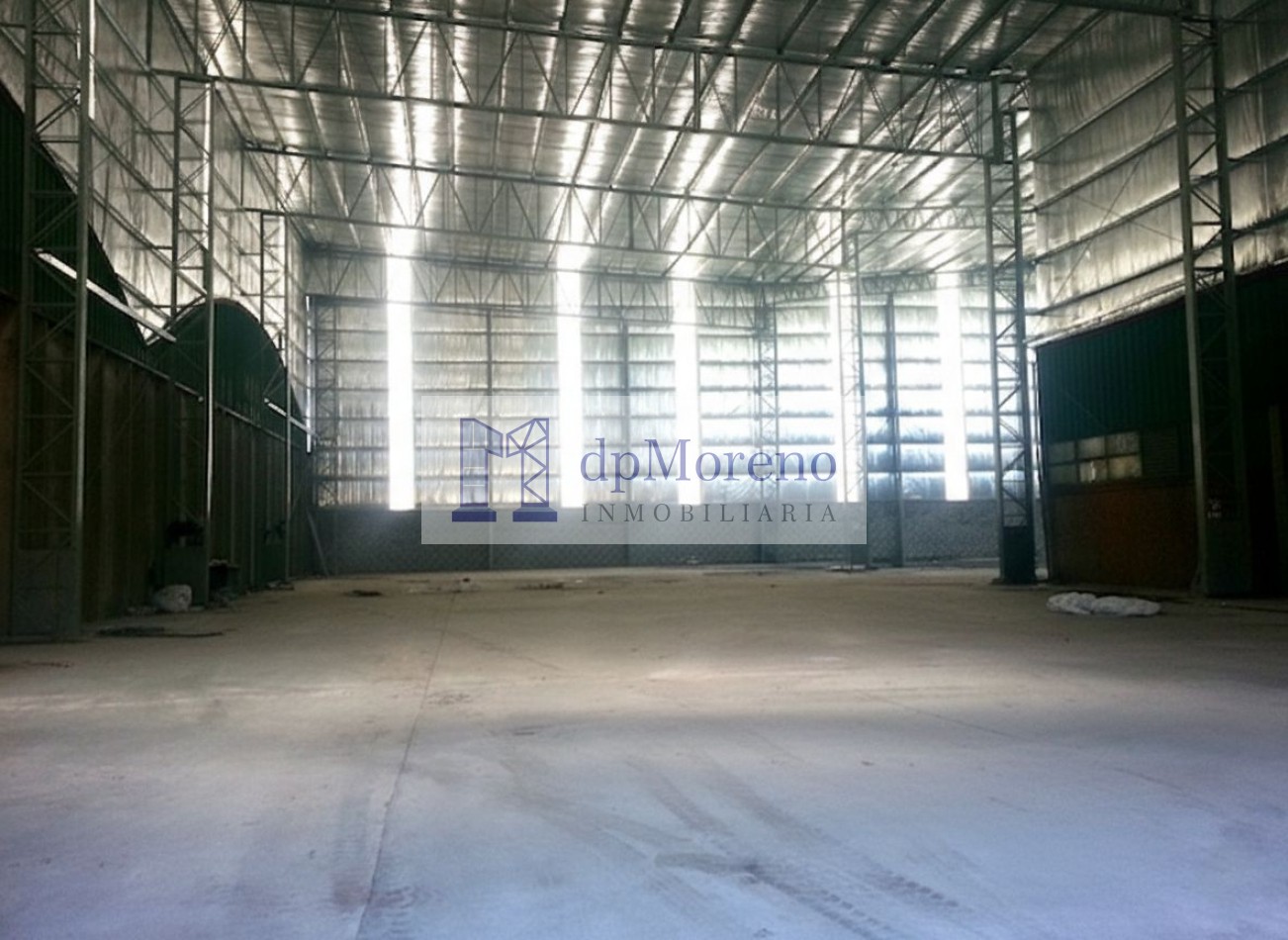 Galpon de 1.600 m2 en Garin dentro de predio con seguridad