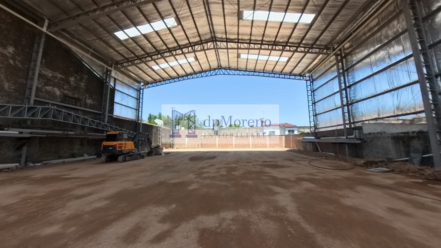 Galpon de 700 m2 en Bella Vista zona Industrial a metros Ruta 8