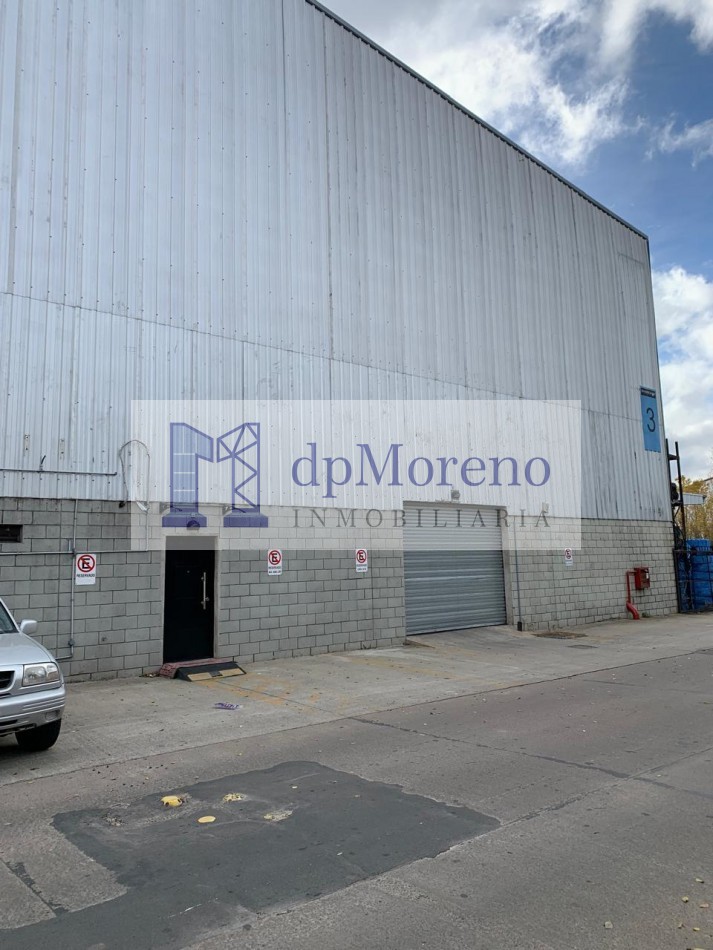 Galpon de 1500 m2 en Pacheco dentro de predio industrial sobre Panamericana y Ruta 197