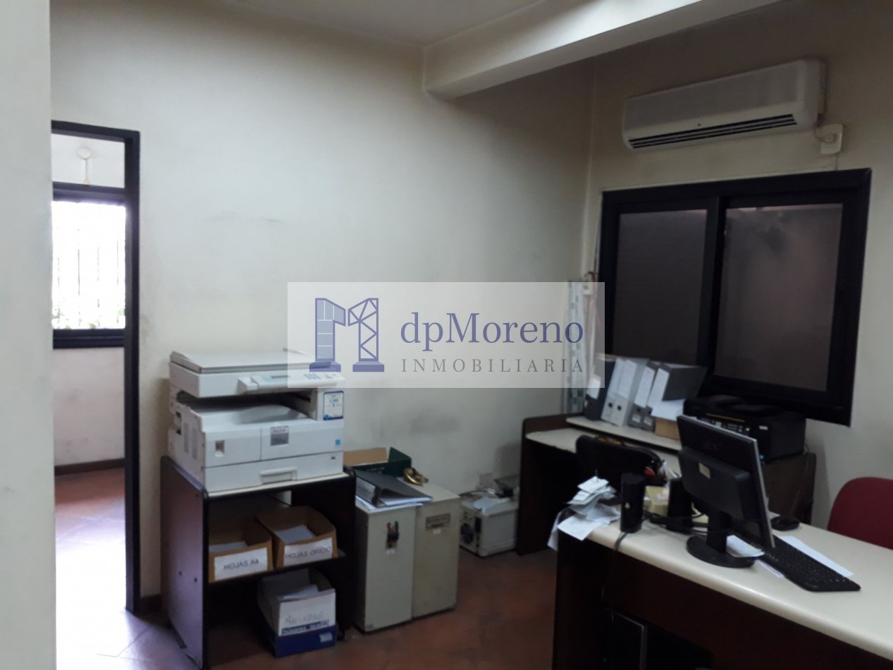 Galpon de 1600 m2 en Munro zona industrial con 500 m2 de playa