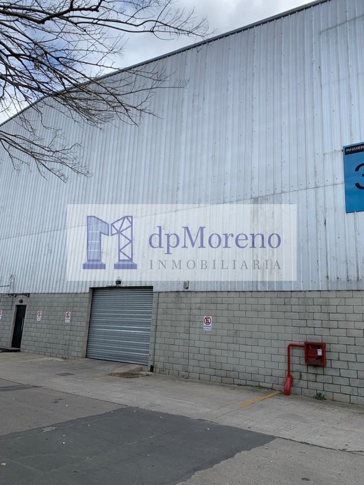 Galpon de 1500 m2 en Pacheco dentro de predio industrial sobre Panamericana y Ruta 197
