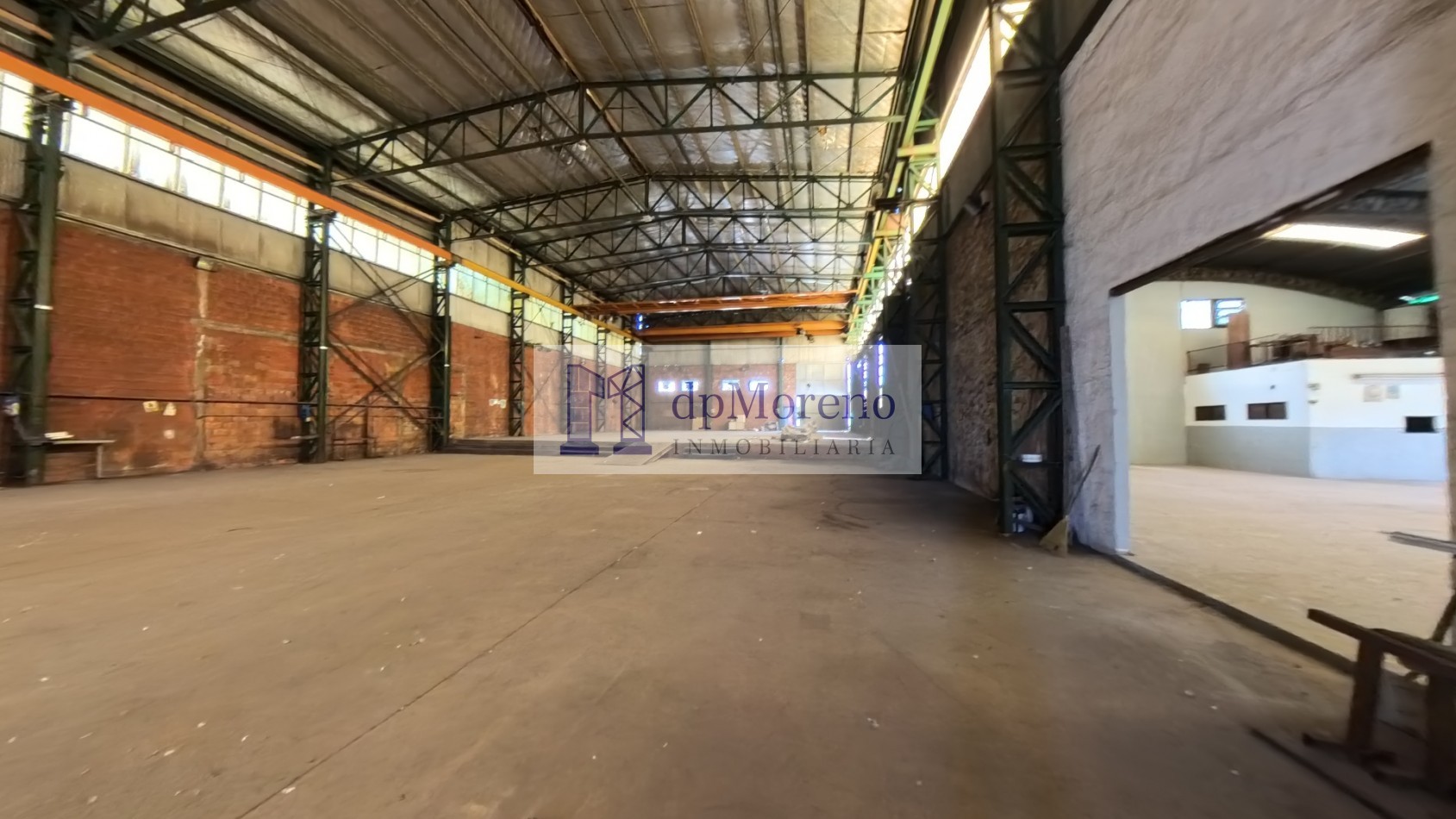 Galpon de 2100 m2 en Pablo Nogues - Malvinas Argentinas - con dos puentes grua