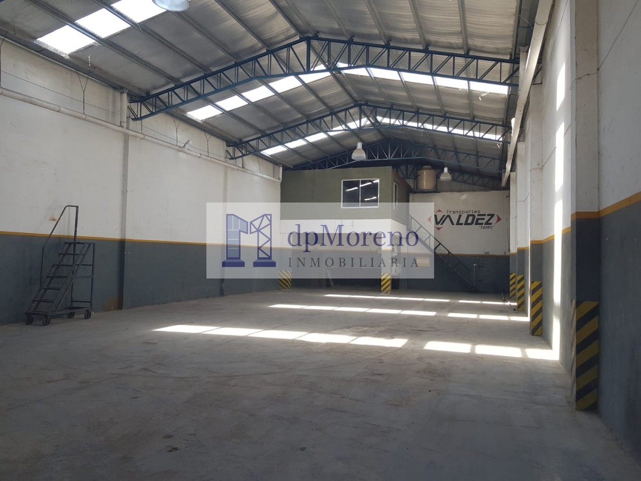 Galpon de 400 m2 en Garin, apta para muchos destinos. Cerca del centro de Garin