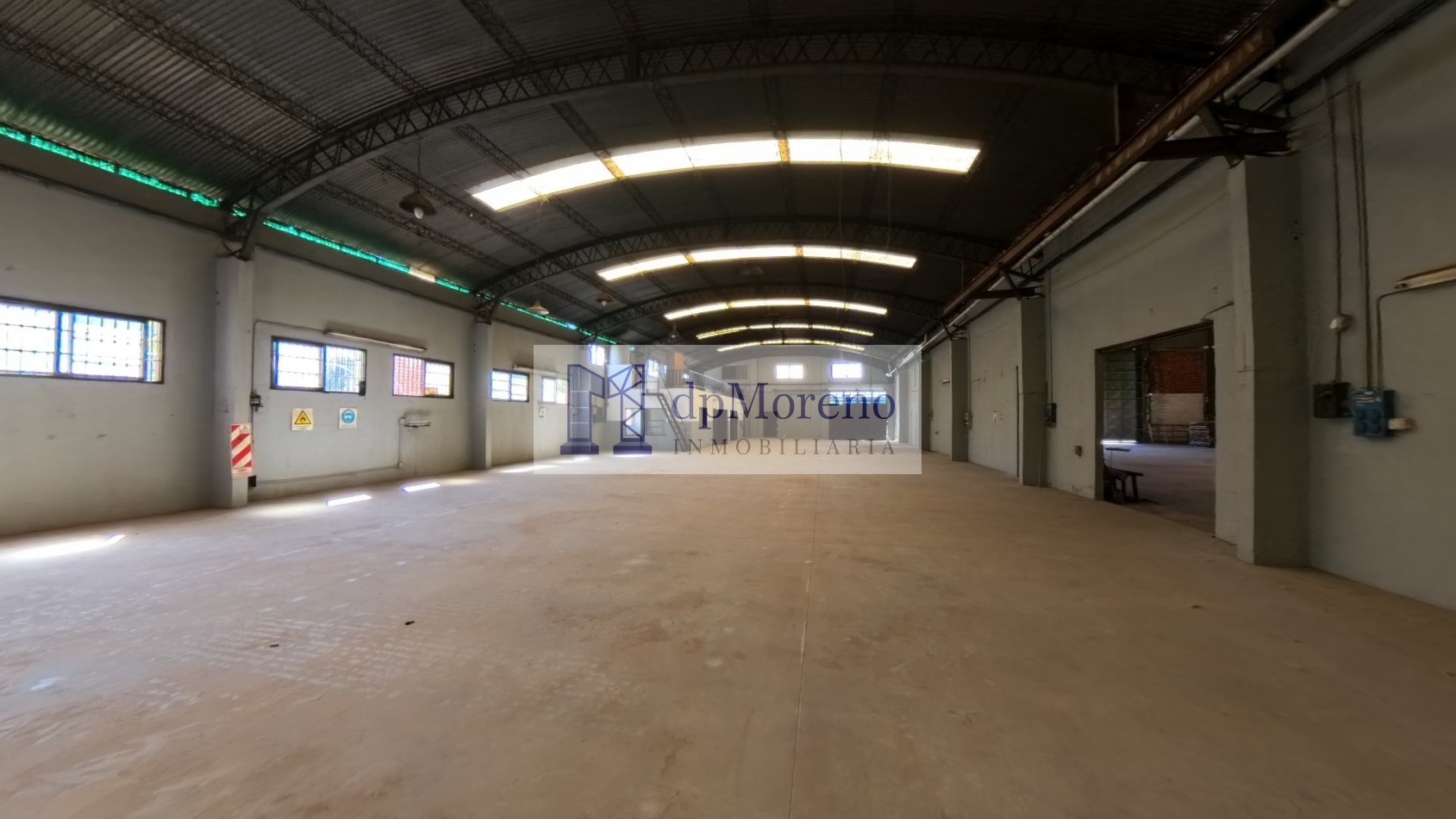 Galpon de 600 m2 en zona industrial a 5 min. de Panamericana y a mts de 197