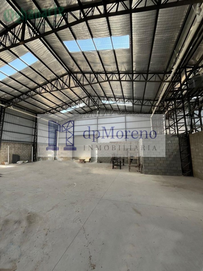 Galpon de 600 m2 en Ruta 24 a tres cuadras de Acceso Oeste