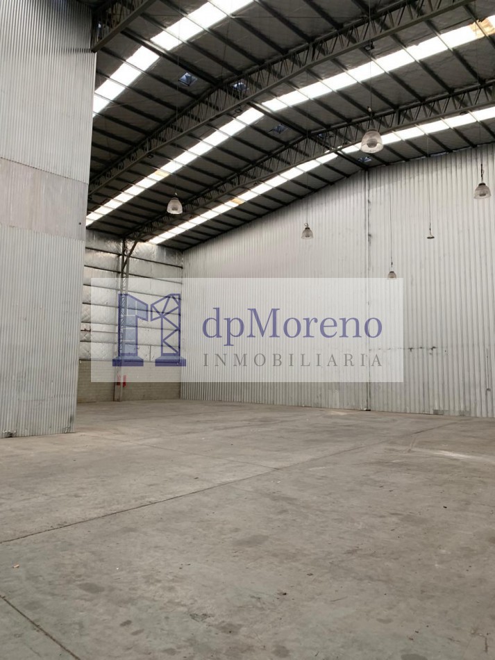 Galpon de 1500 m2 en Pacheco dentro de predio industrial sobre Panamericana y Ruta 197
