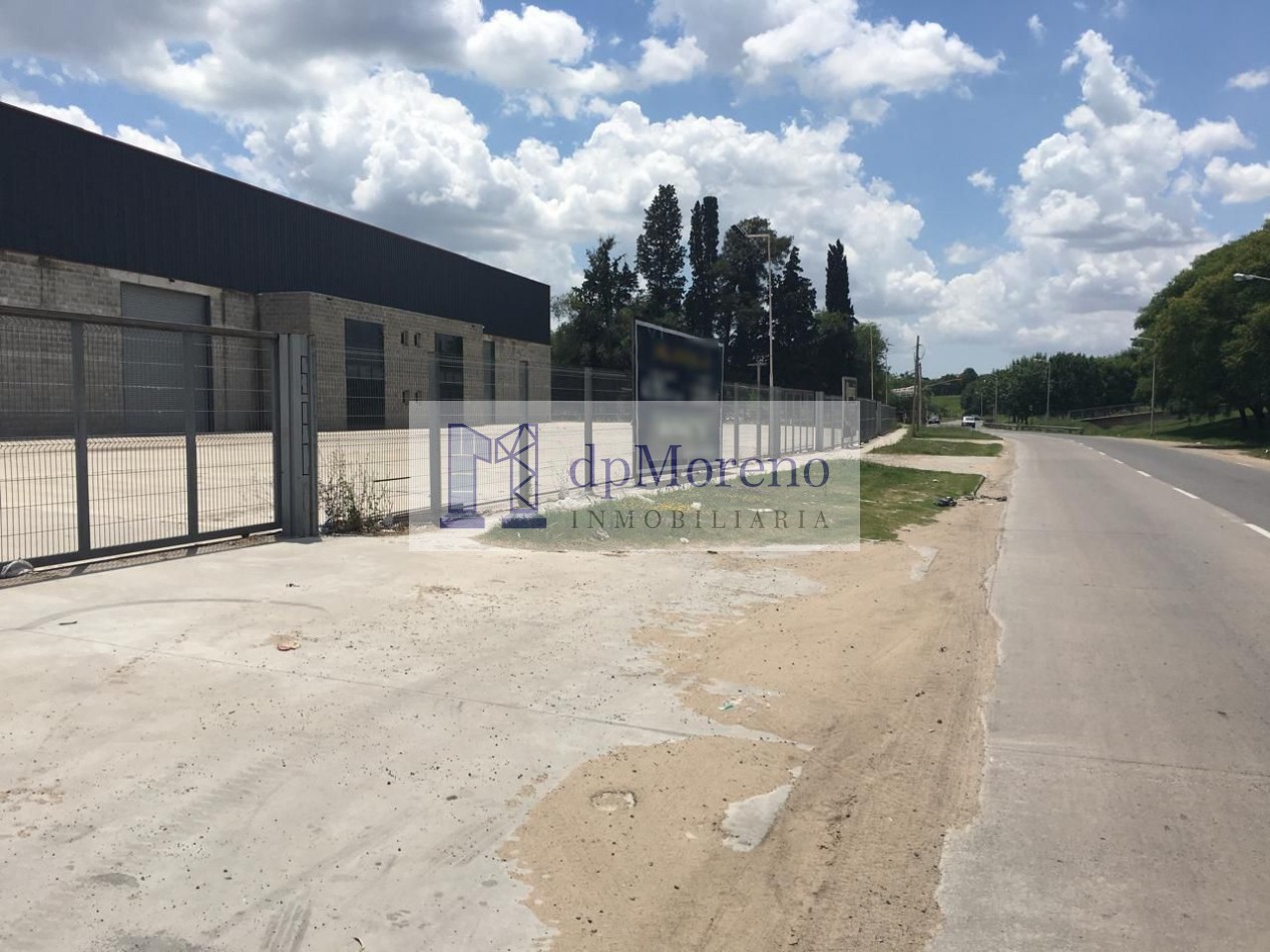 Galpon de 1000 m2 en Paso del Rey dentro de predio sobre Colectora Acc. Oeste