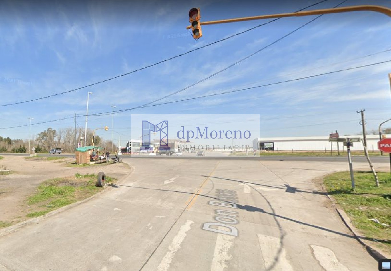 Fraccion de 44.000 m2 de terreno en zona industrial a 4 km de Acc. Oeste a metros de Ruta 25 calle pavimentada. Ideal para desarrollo
