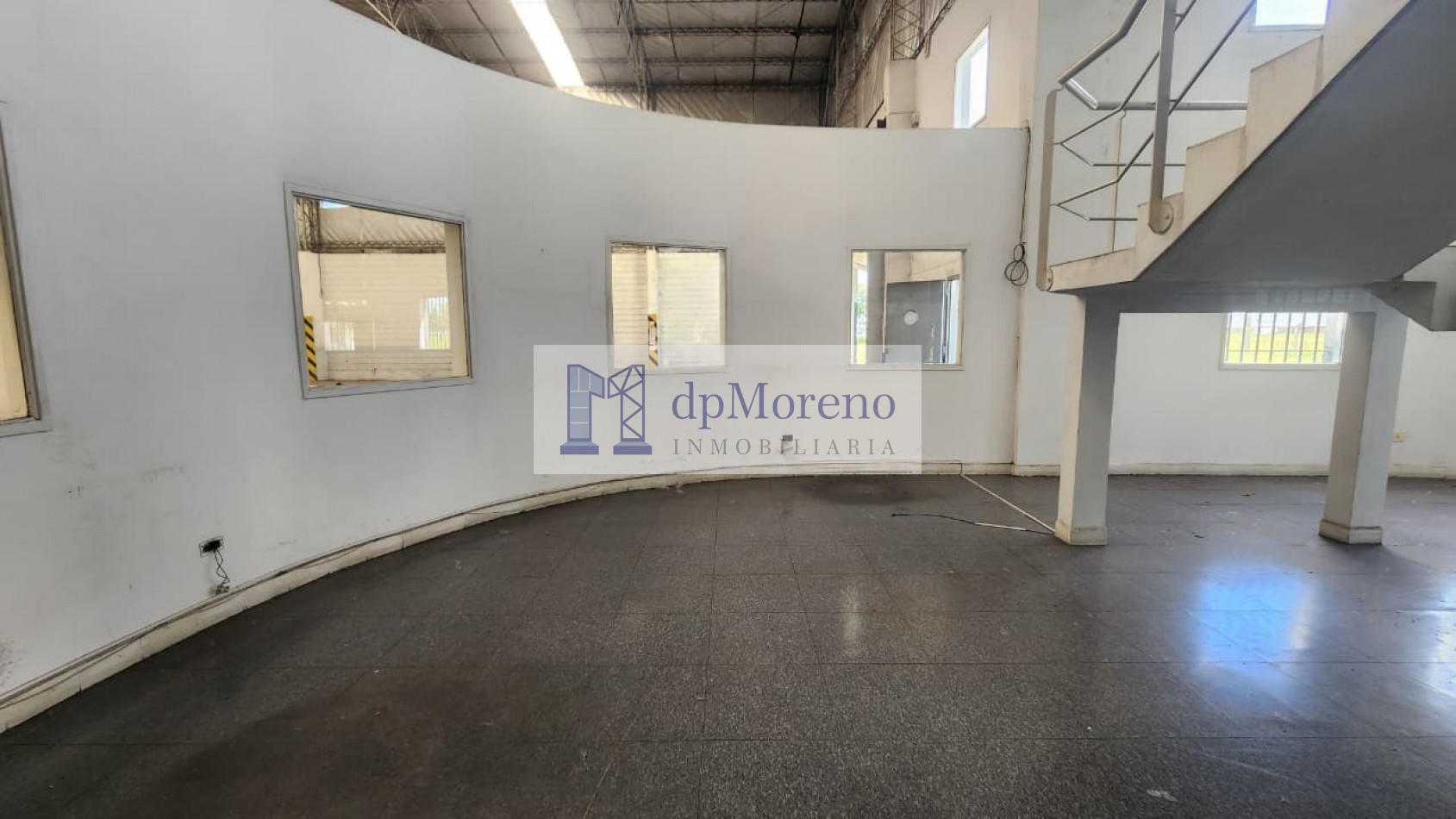 Galpon de 2250 m2 dentro del Parque Industrial Campana