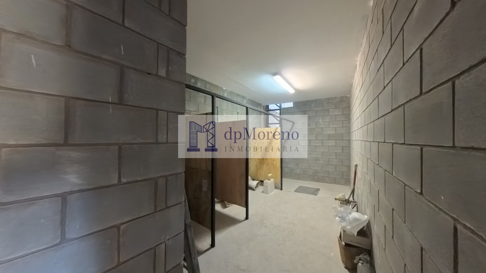 Galpon de 600 m2 en Ruta 24 a tres cuadras de Acceso Oeste