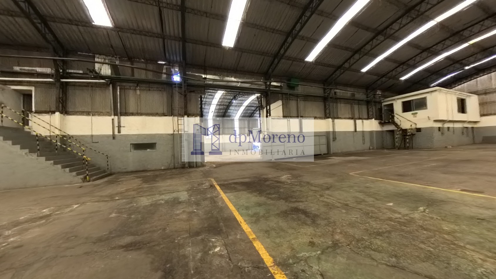 Galpon de 2200 m2 sobre Avenida en Pacheco a metros de 197