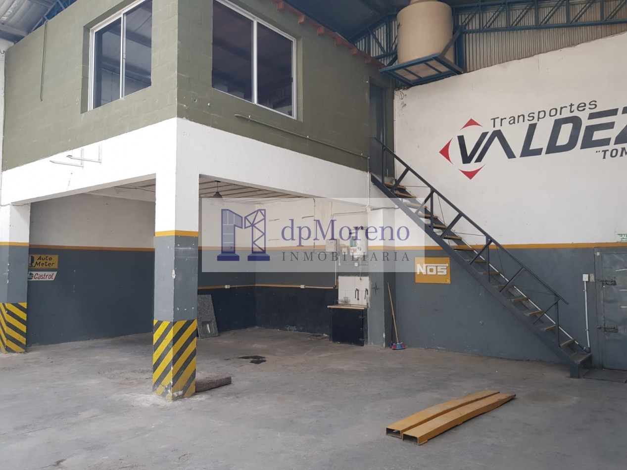 Galpon de 400 m2 en Garin, apta para muchos destinos. Cerca del centro de Garin