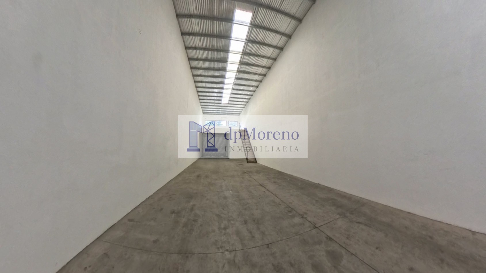 Galpon de 140 m2 dentro de predio en el centro de Parque Industrial de Pilar