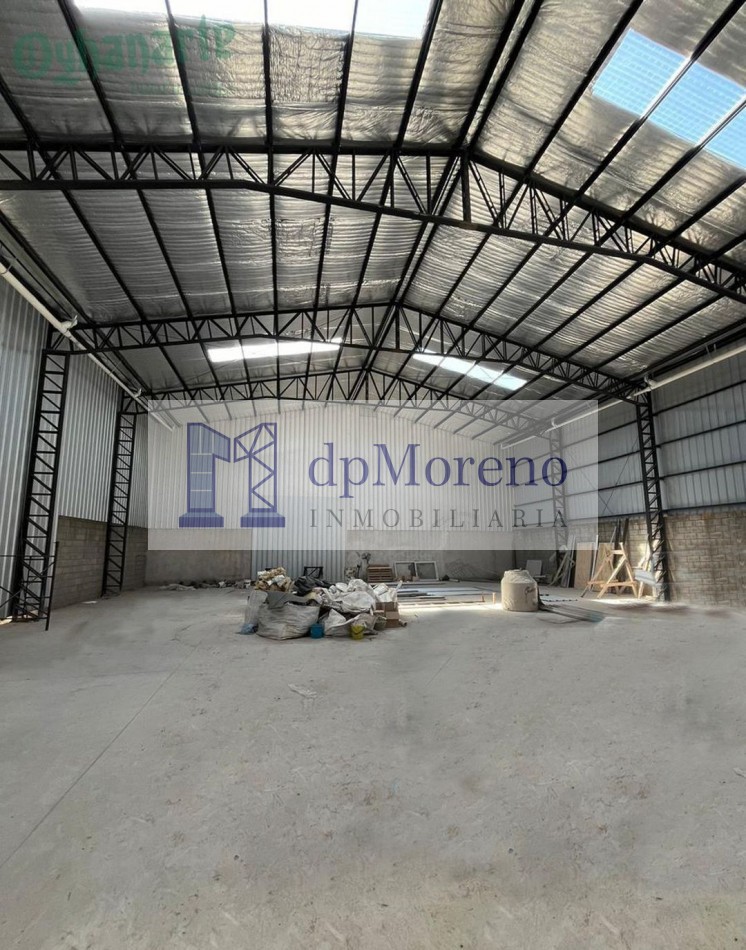 Galpon de 600 m2 en Ruta 24 a tres cuadras de Acceso Oeste
