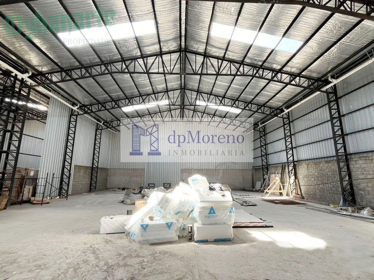 Galpon de 600 m2 en Ruta 24 a tres cuadras de Acceso Oeste