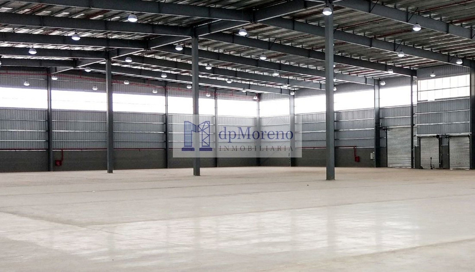 Galpon de 3162 m2 dentro de Centro Logistico en Garin