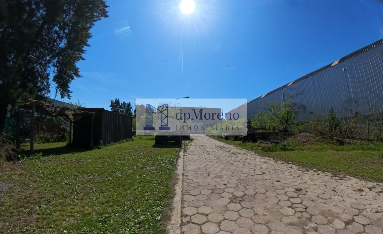 Galpon/Local de 1000 m2 sobre colectora Panamericana Ramal Pilar con 1000 m2 de playa mas descubierto al frente