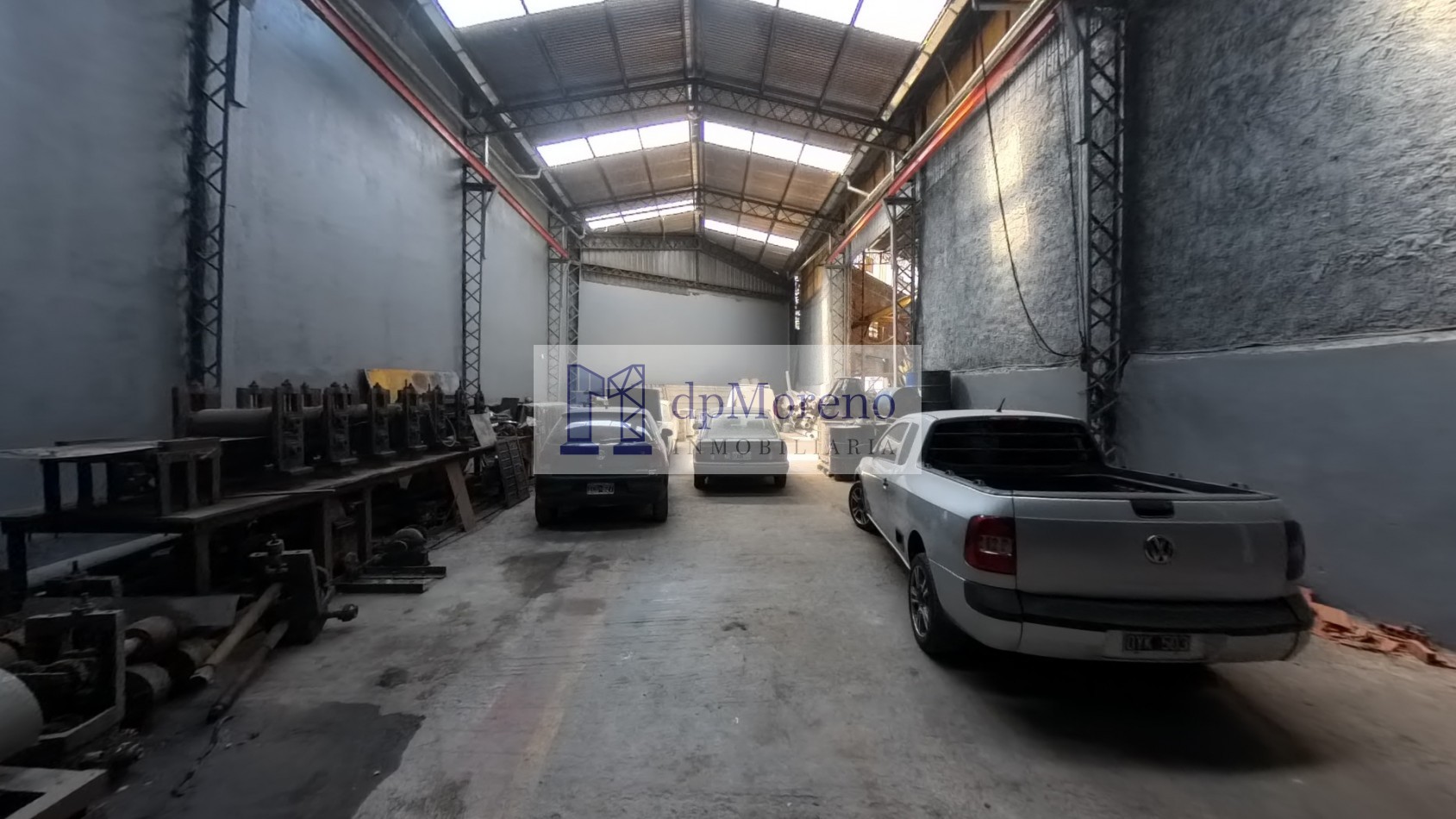 Galpon de 2000 m2 sobre Ruta 202 y Panamericana 