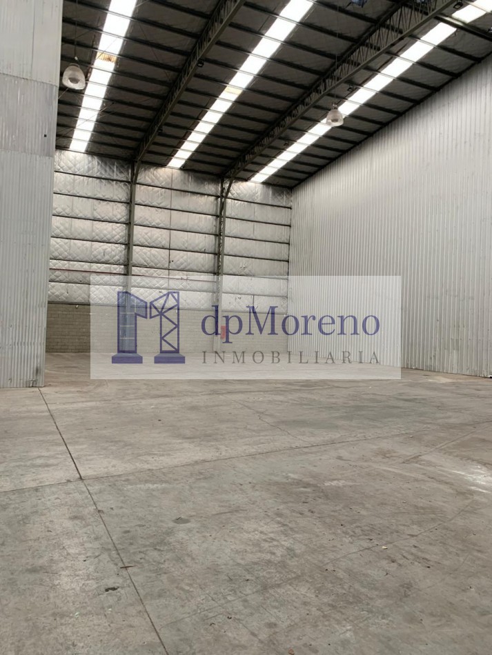 Galpon de 1500 m2 en Pacheco dentro de predio industrial sobre Panamericana y Ruta 197