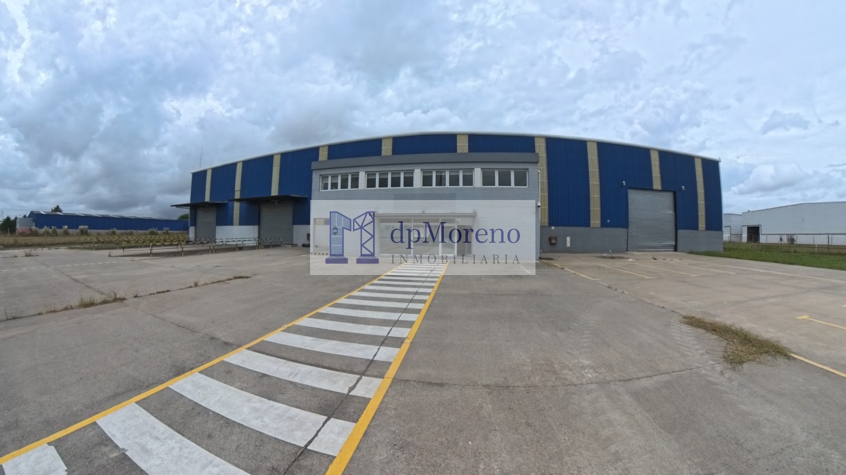Galpon de 6600 m2 dentro del Polo Industrial Ezeiza con temperatura controlada. 