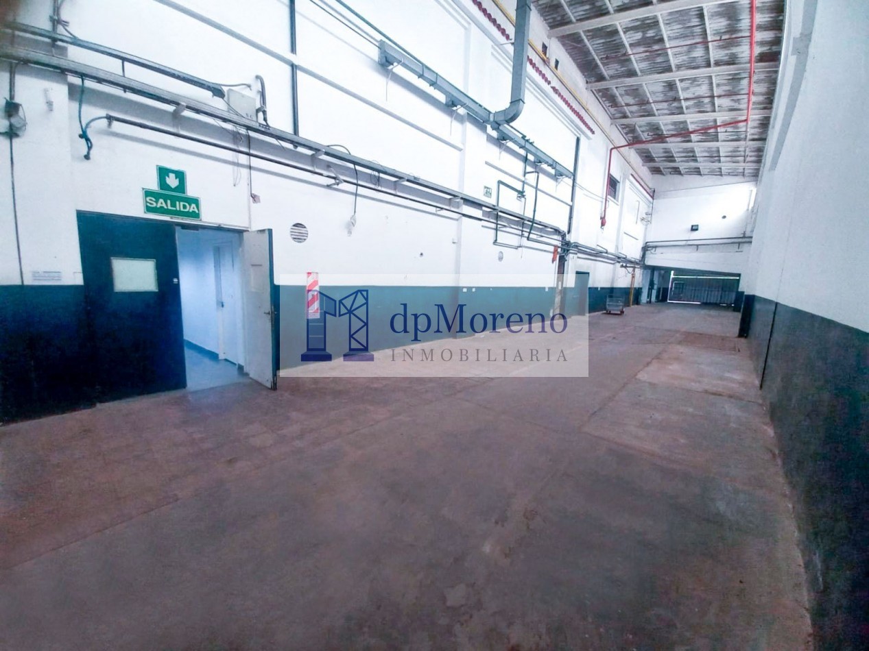 Galpon de 1000 m2 en Hurlingham dentro de predio Industrial con seguridad